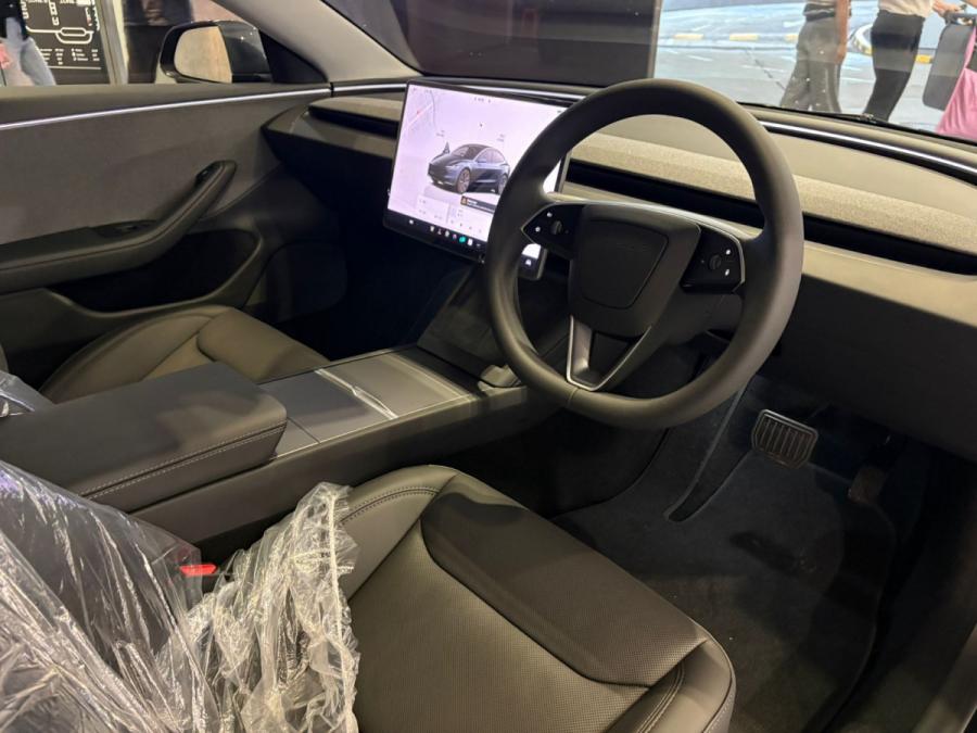 2026 Model 3 RWD - Image 3
